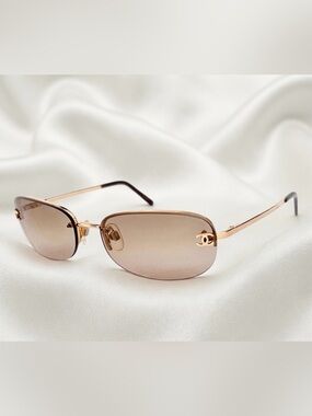 CHANEL Vintage Gold Brown Gradient Oval Sunglasses